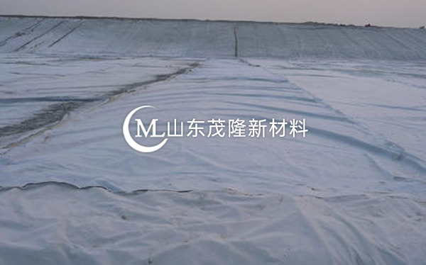 《蒙華鐵路》復合土工布、土工格柵施工