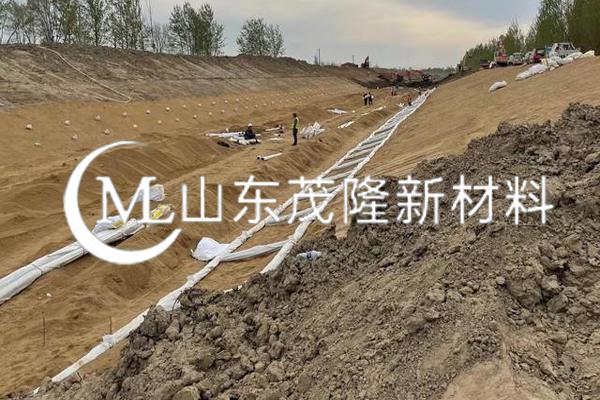 《臨臨九標(biāo)》透水管施工