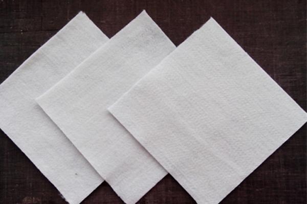 夏季保護(hù)土工布，遠(yuǎn)離高溫侵襲的小妙招  第1張