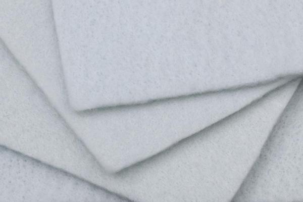 在路基中會(huì)用到高強(qiáng)加筋土工布嗎  第3張