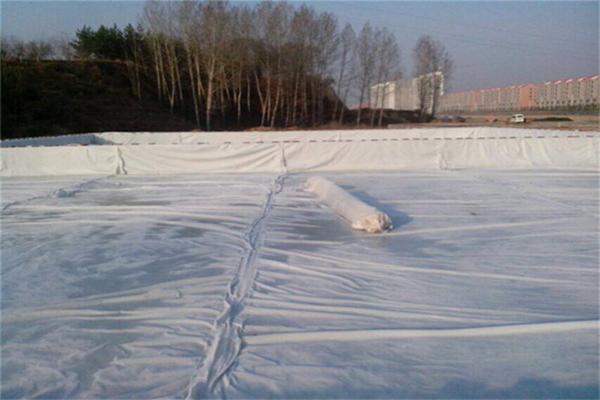 土工布上下層錯(cuò)峰間距的設(shè)定  第2張